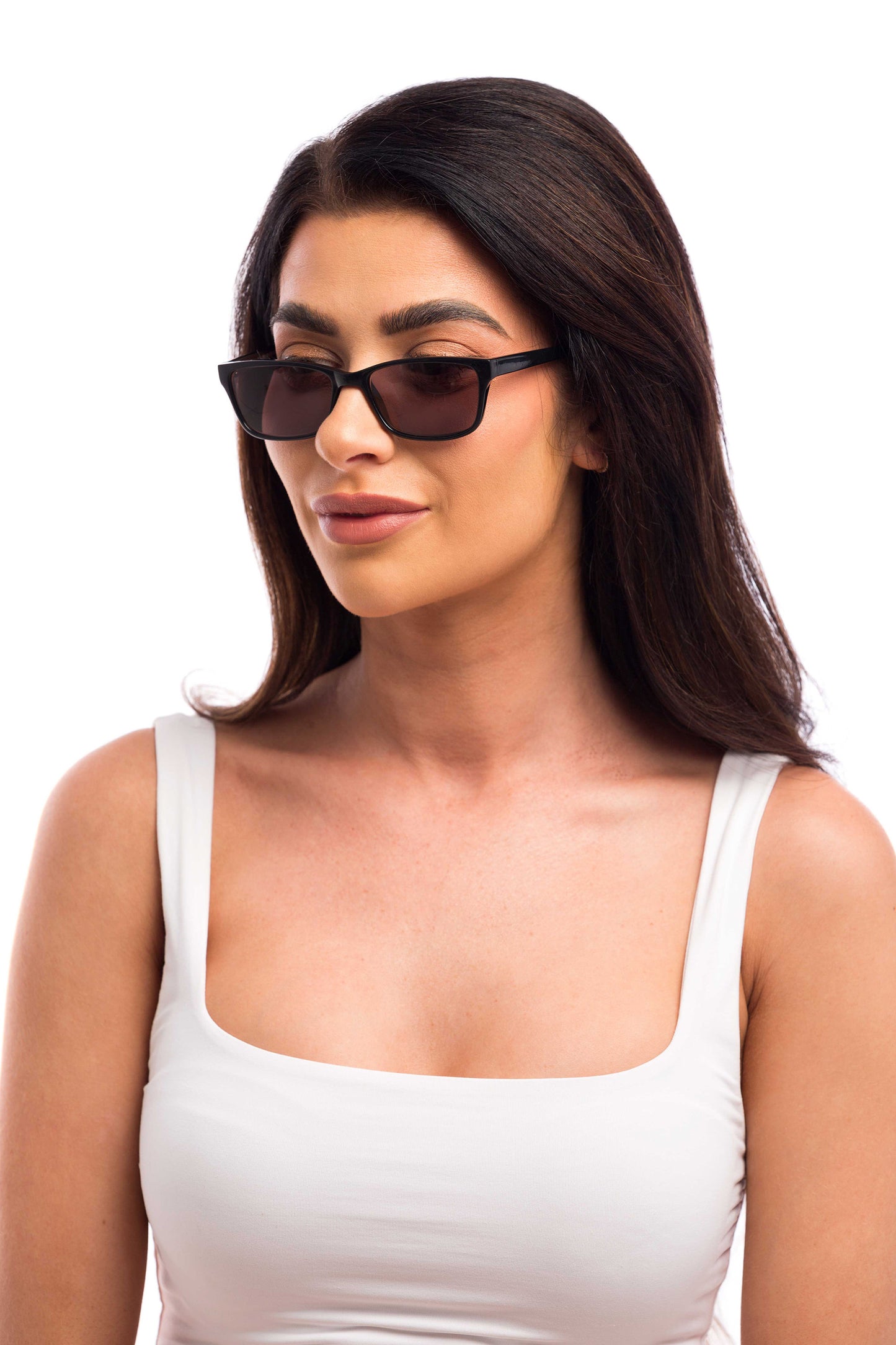 Woman Wearing Denver Sunglasses Readers (Brown)